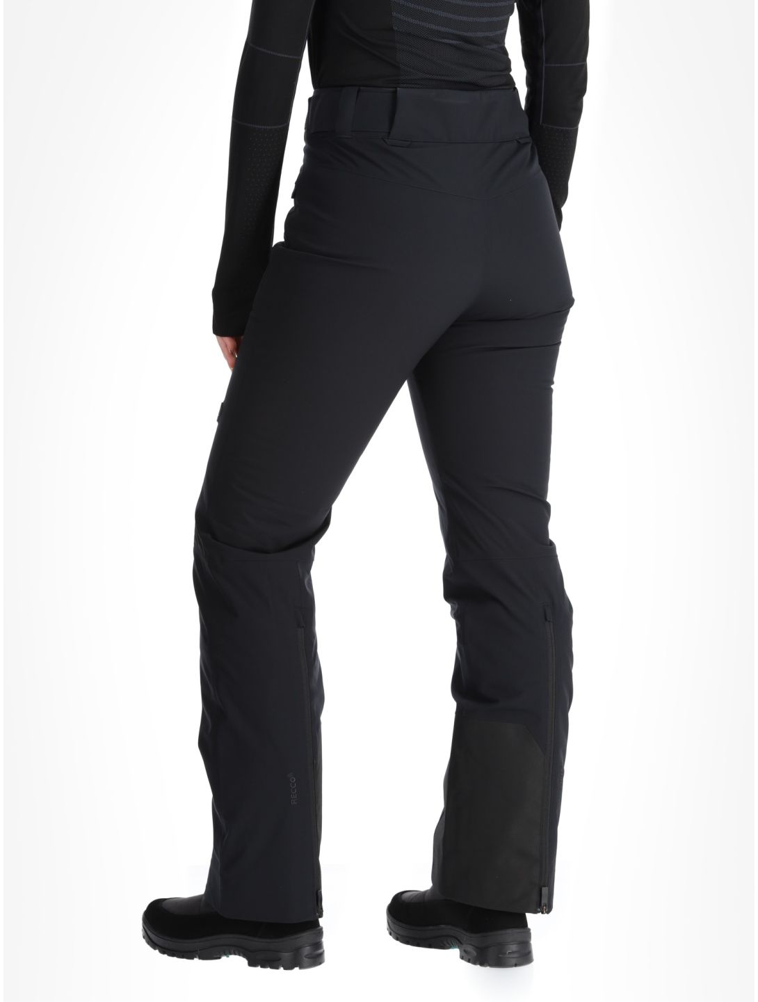 Peak Performance, W Shred 2L ski pants women Black black 